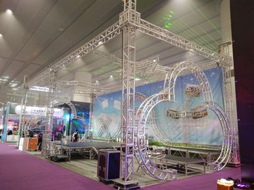Κίνα Θάλαμος Exhibtion ή τετραγωνικό ζευκτόν μπουλονιών ζευκτόντων σκηνικού φωτισμού, αργιλίου 290mm ή 300mm προμηθευτής